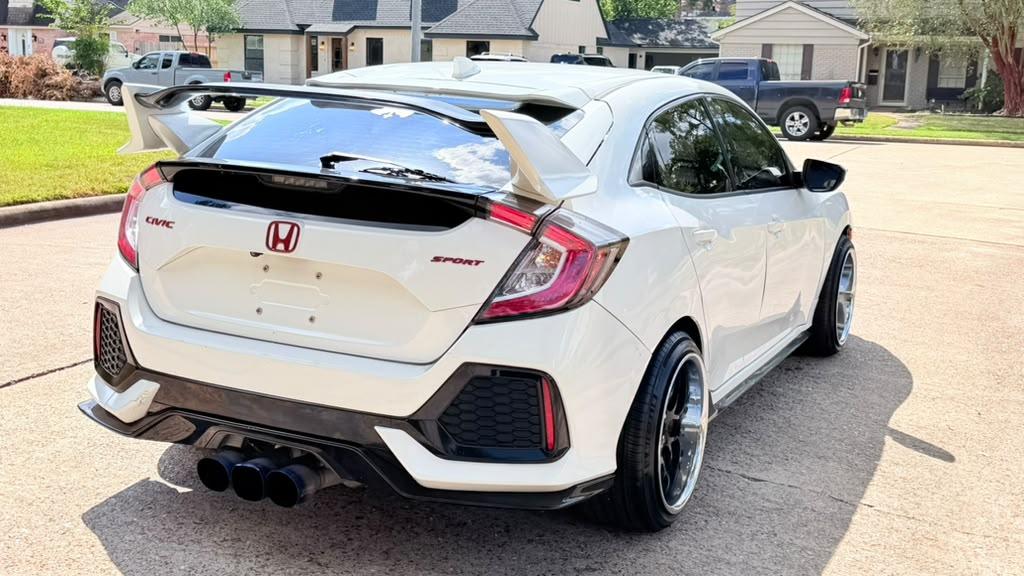 honda civic hatchback 2018 SHHFK7G48JU206769 image honda civic hatchback 2018 SHHFK7G48JU206769 image